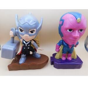Marvel Thor Love And Thunder Figurine  & Avenger Heroes Figure McDonald's